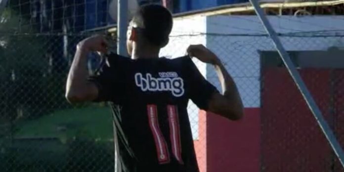 20220509-172641-1-andre-comemora-o-segundo-gol-do-vasco-contra-o-internacional-pela-copa-do-brasil-sub-17-984x492.jpg