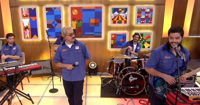 'Acorda, Pedrinho' ganha versão funk com letra explícita