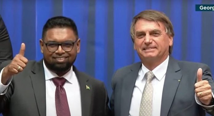 jair-bolsonaro-e-mohamed-irlaan-ali-06052022151216561.jpeg