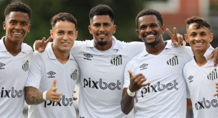 Parte do elenco santista: goleada e boa fase no Campeonato Paulista da categoria
