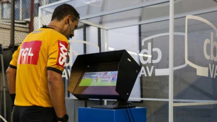 VAR.jpg