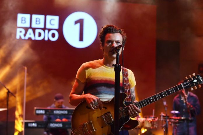 harry-styles-live-lounge-2022-800x532.jpg Harry Styles Live Lounge 2022