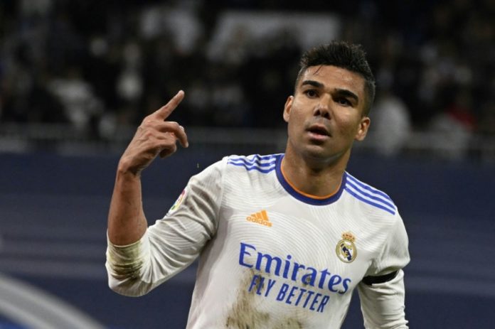 Casemiro após marcar gol com a camisa do Real Madrid