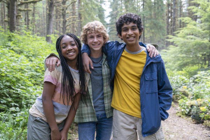 Disney+ divulga primeira foto de "Percy Jackson e os Olimpianos"