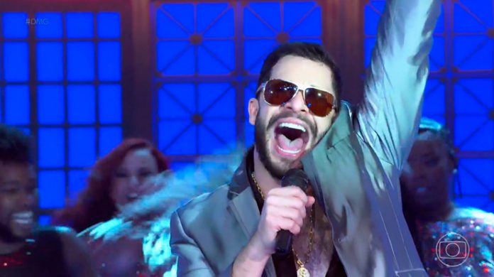 Batalha do Lip Sync: Agatha Moreira vira em Miley Cyrus no "Domingão"