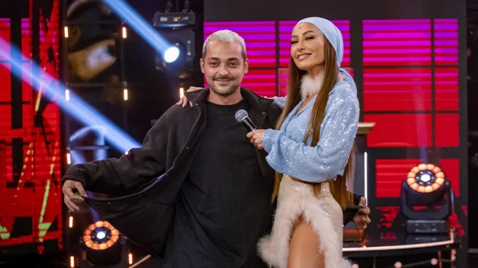 Sabrina Sato e Eduardo Sterblitch duelam na "Batalha do LipSync"