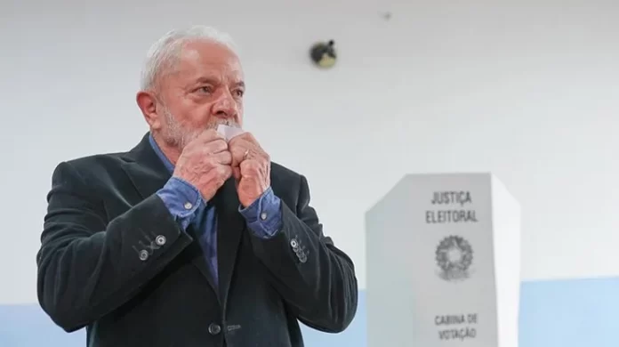 Lula vence e é o novo presidente do Brasil