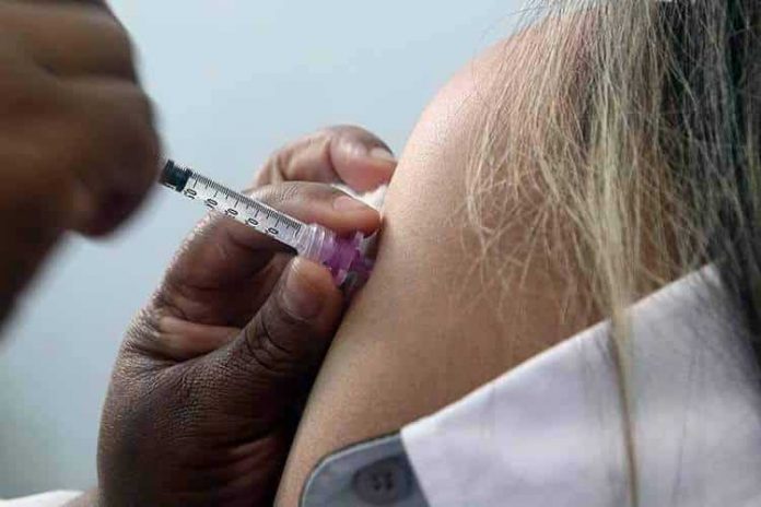 Vacinacao-Influenza-fernando-priamo-3.jpg