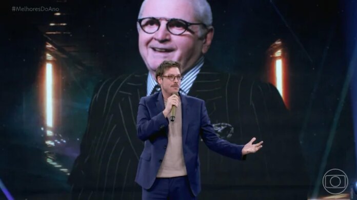 Fábio Porchat faz homenagem para Jô Soares no "Melhores do Ano"