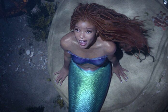 a-pequena-sereia-racismo.jpg Diretor de "A Pequena Sereia" explica escolha por Halle Bailey