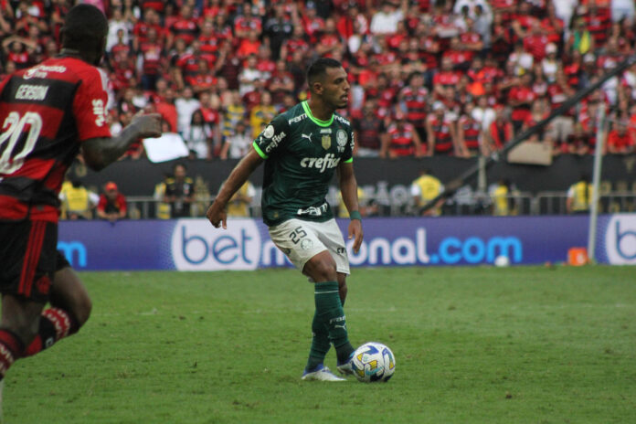 Gabriel Menino engoliu Gerson no duelo da Supercopa - 29/01/2023 - PVC