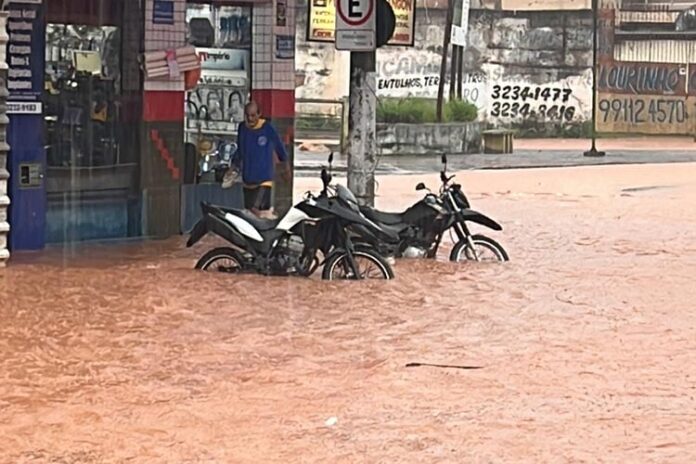 alagamento-Santa-Luzia-Associacao-de-Moradores-do-Santa-Luzia-4.jpg