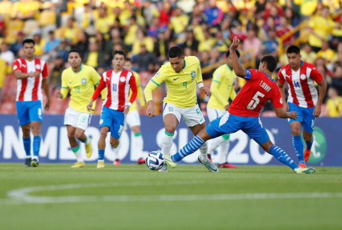 Confira imagens da partida entre Brasil e Paraguai pelo hexagonal final do Sul-Americano sub-20