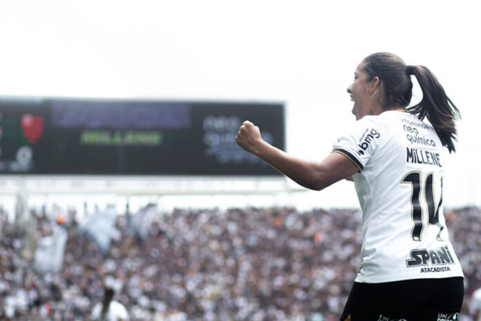Corinthians atropela Flamengo e leva o ttulo da Supercopa Feminina Corinthians atropela Flamengo e leva o ttulo da Supercopa Feminina :: ogol.com.br