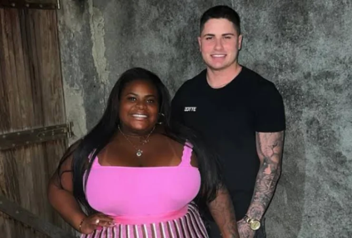 MC Mirella critica ex de Jojo por ficada com Liziane Gutierrez