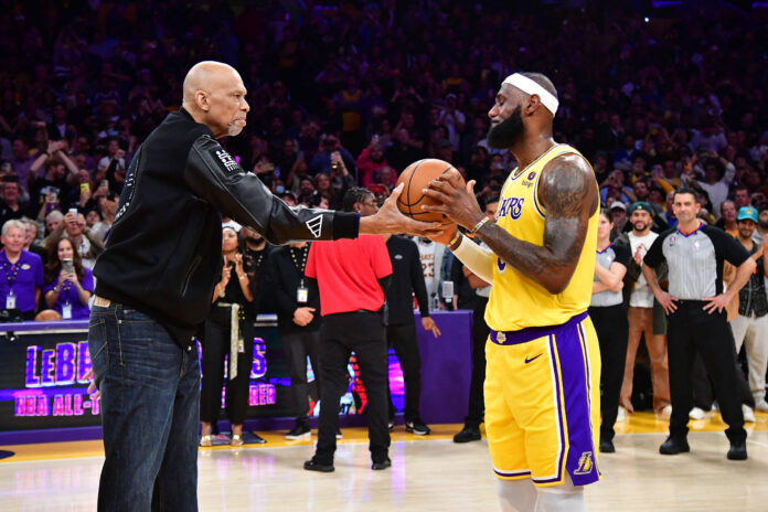 LeBron James é o maior cestinha da história da NBA - 08/02/2023 - Esporte