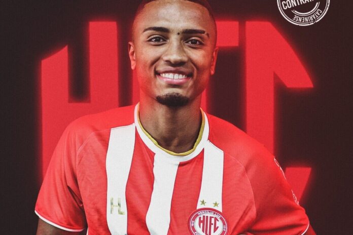 Leozinho apresentado pelo Herclio Luz :: ogol.com.br