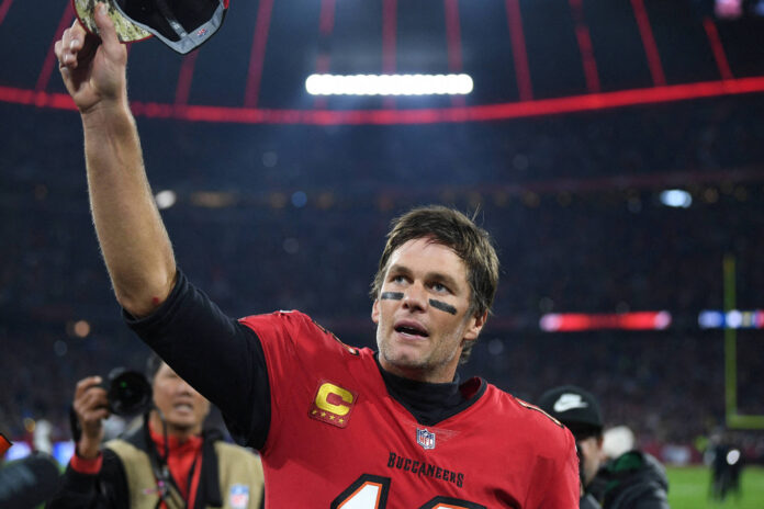Tom Brady se aposenta da NFL e pode ser comentarista - 01/02/2023 - Esporte
