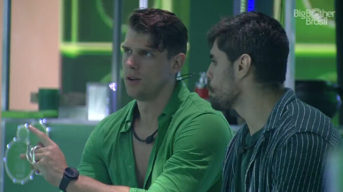 Cristian e Cara de Sapato criticam brothers do BBB23: "Tenho pé atrás"