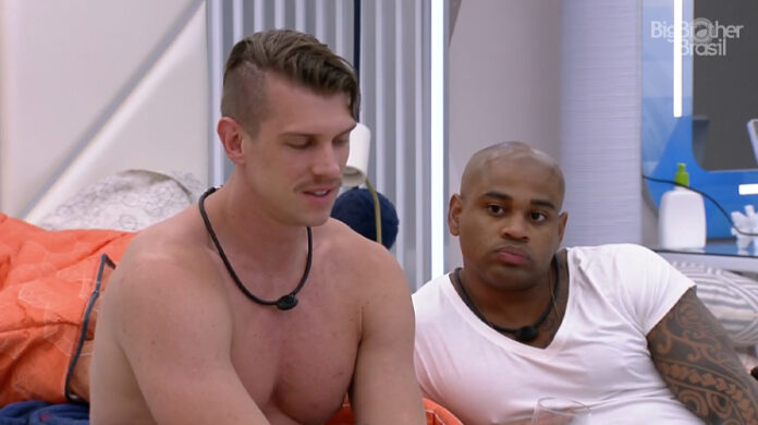 bbb23-cristian-comenta-paula-bem-emocionada.jpg No BBB23, Cristian fala sobre Paula para brothers: "Bem emocionada"