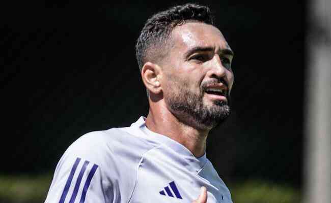 Gilberto cr em virada do Cruzeiro sobre o Amrica: 'Clube Gilberto cr em virada do Cruzeiro sobre o Amrica: 'Clube campeo'