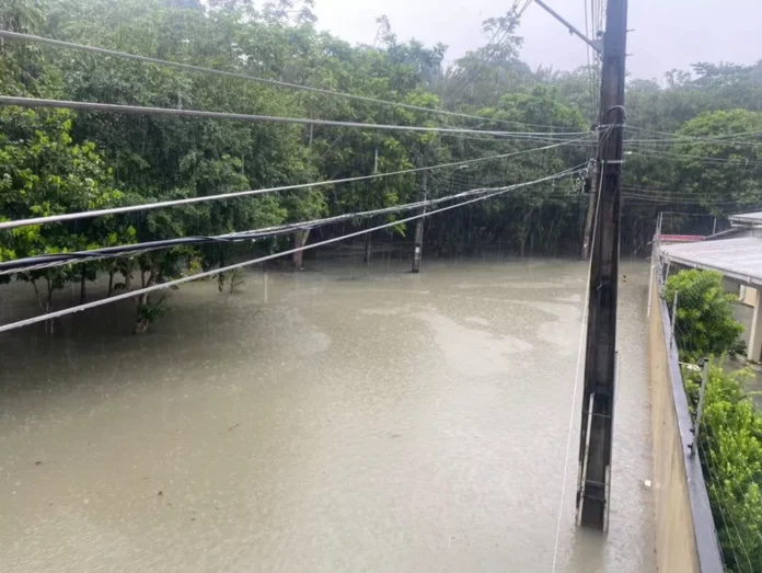 chuva-manaus.webp.webp