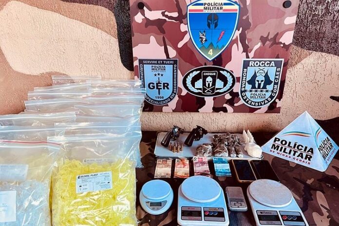 Ações de combate ao tráfico de drogas deixam seis presos em JF