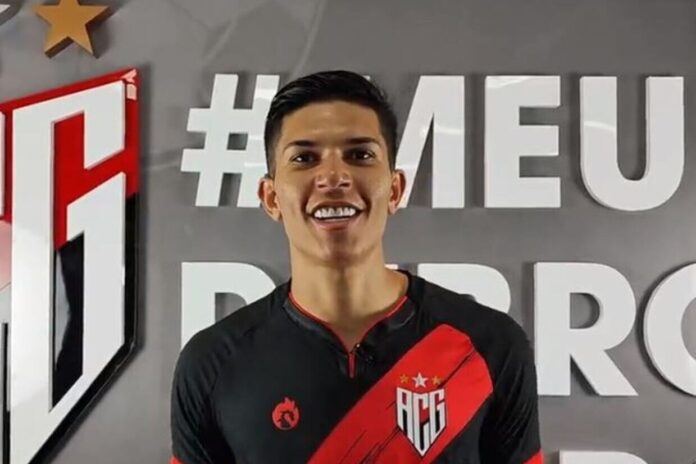 Atltico Goianiense com duplo reforo defensivo :: ogol.com.br
