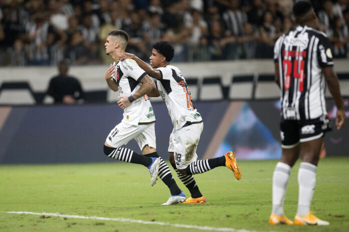 Com incio arrasador, Vasco se segura e vence Atltico no Mineiro :: ogol.com.br