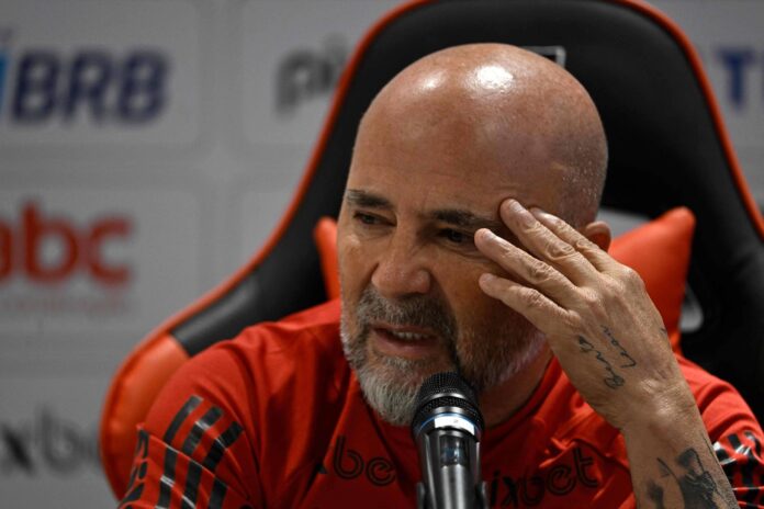 Jorge Sampaoli leva suas contradições para o Flamengo - 18/04/2023 - Esporte