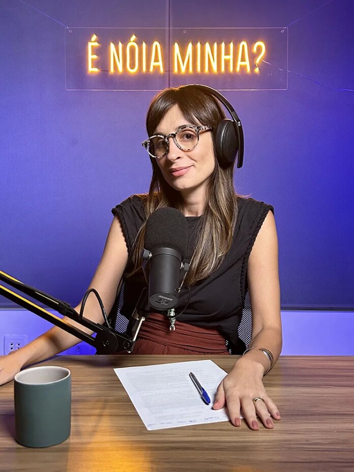 Entrevista: "meu tempo de escrita é bem menor hoje em dia", diz Camila Fremder