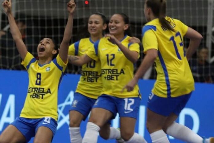 Emilly marca hat-trick e lidera goleada do Brasil sobre Bolvia no Torneio de Xanxer :: ogol.com.br