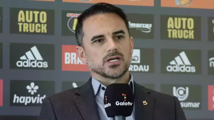 Fica ou sai? Rodrigo Caetano fala tudo sobre situação de Allan no Galo