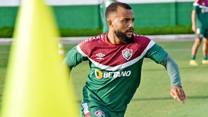 Samuel Xavier admite que Flu terá de adaptar estilo na altitude: "Inteligência"