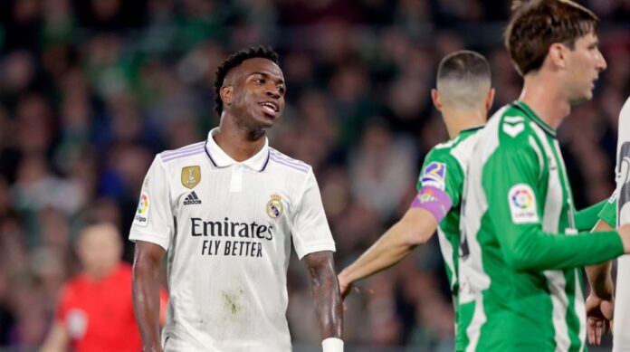 Vinicius Jr pega todo mundo de surpresa e não aparece no Real Madrid