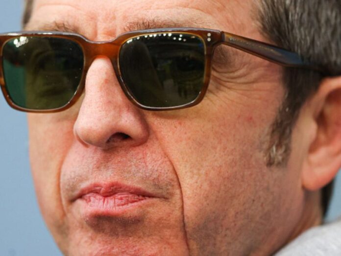 noel-gallagher-responde-matty-healy-sobre-volta-oasis-1-800x601.jpg