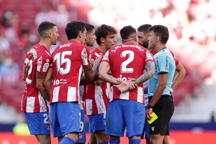 Atlético de Madrid perdeu vice-campeonato e ficou na bronca com a arbitragem