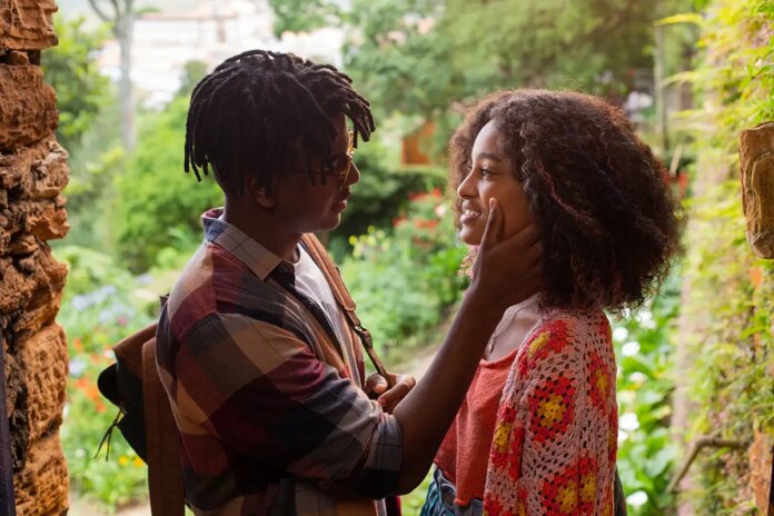 Lívia Silva e Ronald Sotto são perfeitos para "Um Ano Inesquecível - Primavera", dizem diretores