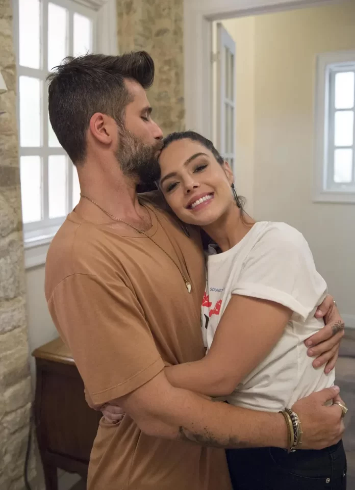 Giovanna Lancellotti pede ajuda de Bruno Gagliasso para carreira internacional