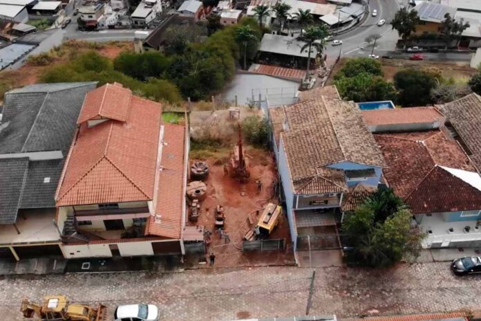 Moradores questionam instalação de antena no Quintas das Avenidas