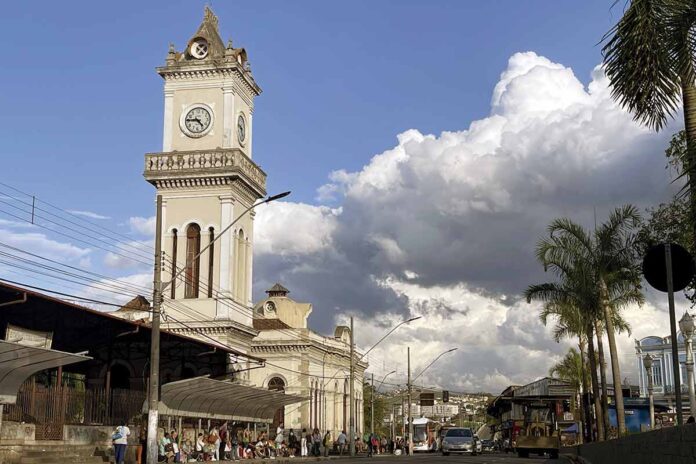 Chuva e nebulosidade trazem breve alívio do calor em Juiz de Fora