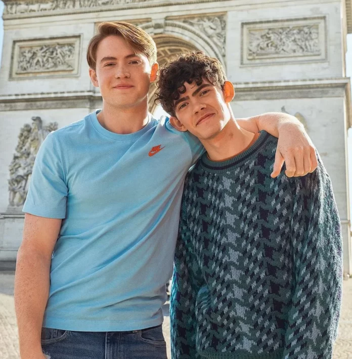 heartstopper-cache-jpg.webp.webp Bastidores de "Heartstopper": atores recebem cachês "próximos a nada"