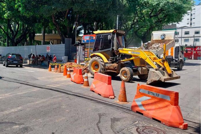 Trecho da Rua Benjamin Constant é interditado para obras emergenciais Obra intercao Benjamim SMU