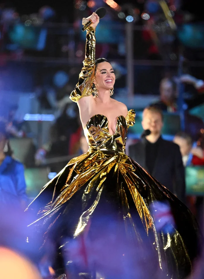 Katy Perry prepara álbum "diferente" e está pronta para turnê