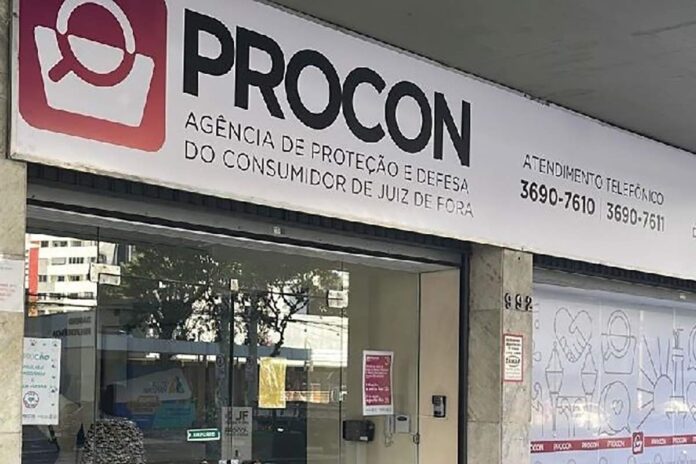 Procon interdita seis estabelecimentos financeiros