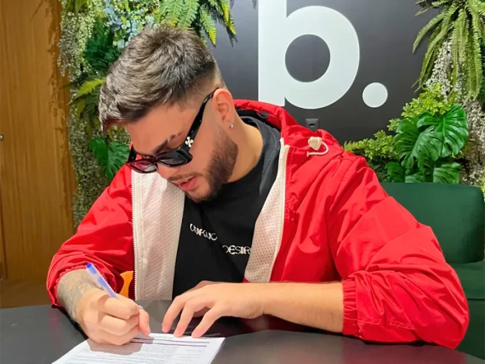 Kadu Martins assina contrato com a Believe Brasil