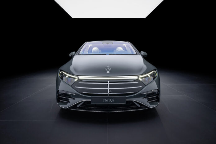 Mercedes-Benz atualiza seu EQS permitindo que ele ultrapasse a marca de 800 km de autonomia