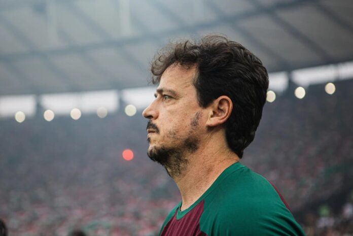 Fluminense demite Fernando Diniz e Brasileiro chega a sete saídas Fluminense demite Fernando Diniz e Brasileiro chega a sete saídas de treinadores em apenas 11 rodadas