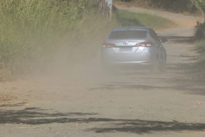 Moradores de Paula Lima solicitam melhorias em estrada que liga distrito a JF