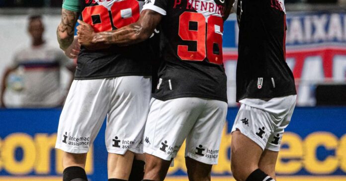 Vasco busca vitória no Clássico da Amizade para se afastar do Z4 do Brasileirão